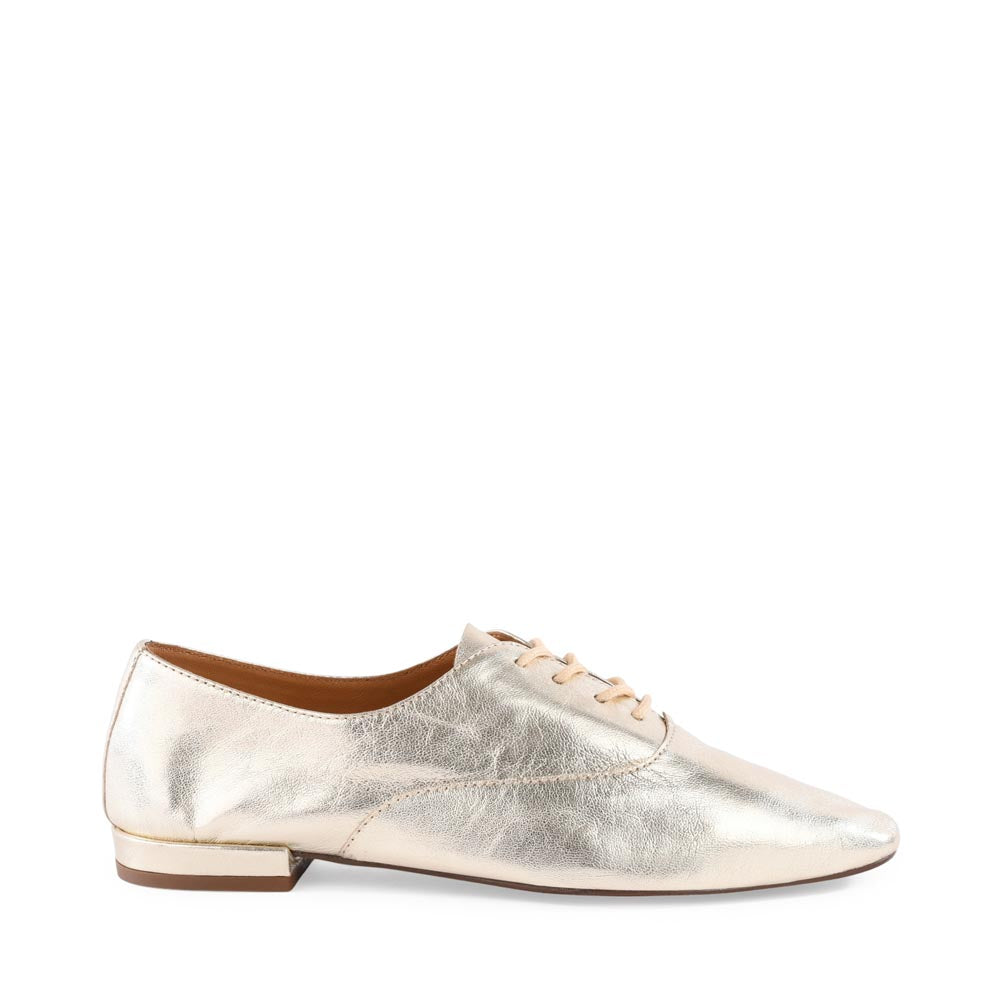 Starlet Flat