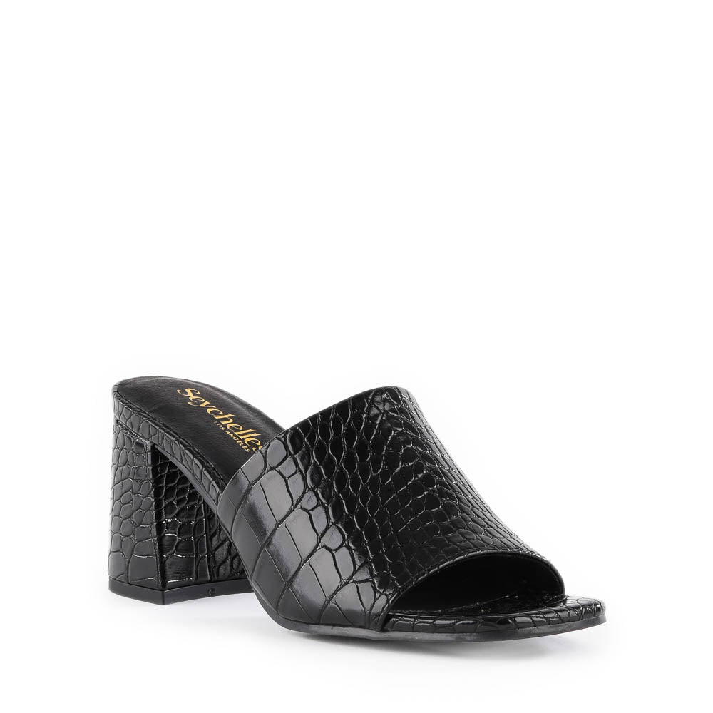 Adapt III Sandal