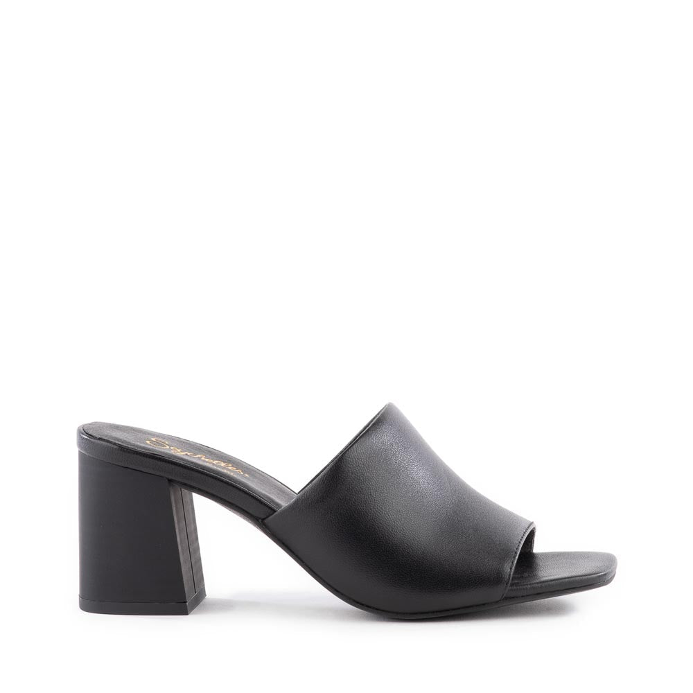 Adapt Sandal