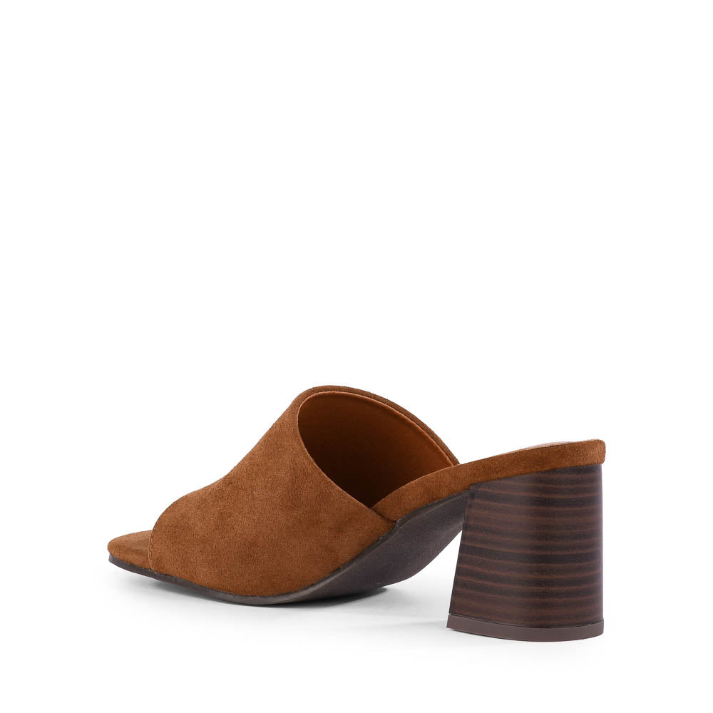 Adapt Sandal