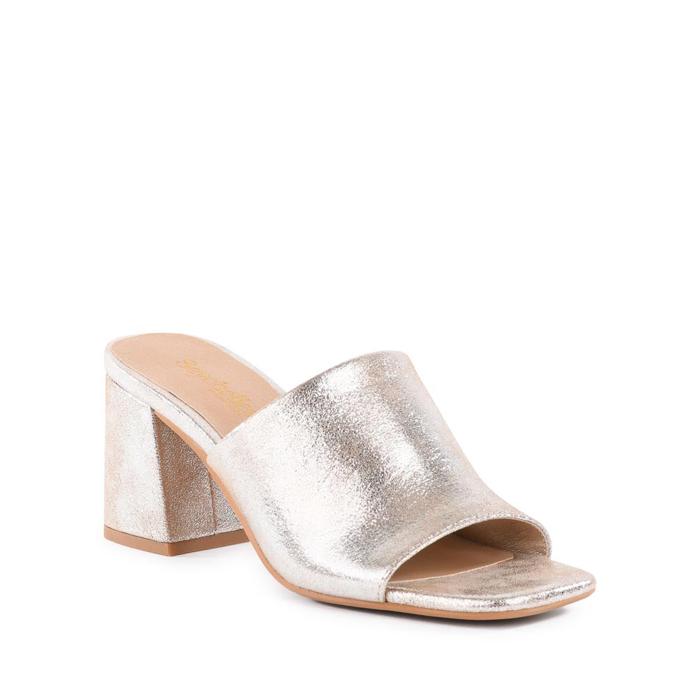 Adapt Sandal
