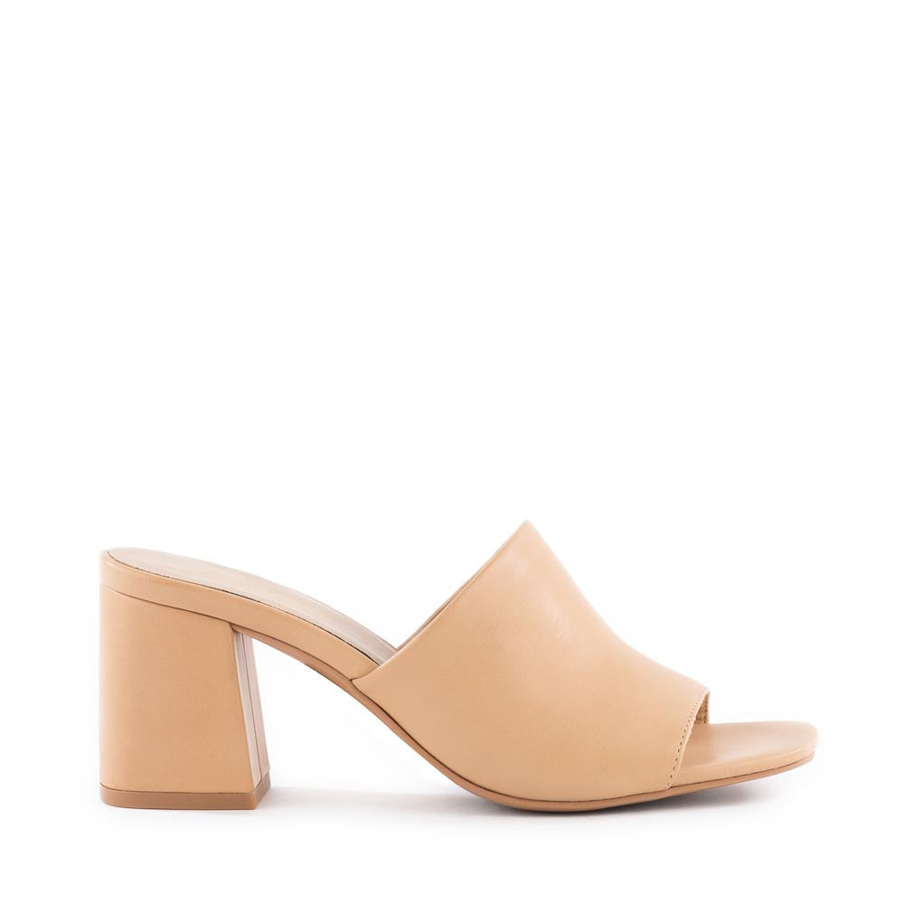 Adapt Sandal – Seychelles Footwear