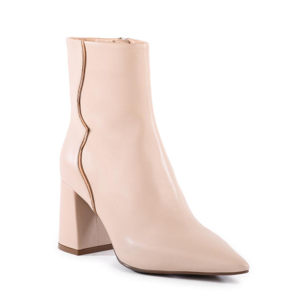 Broken Promises Boot