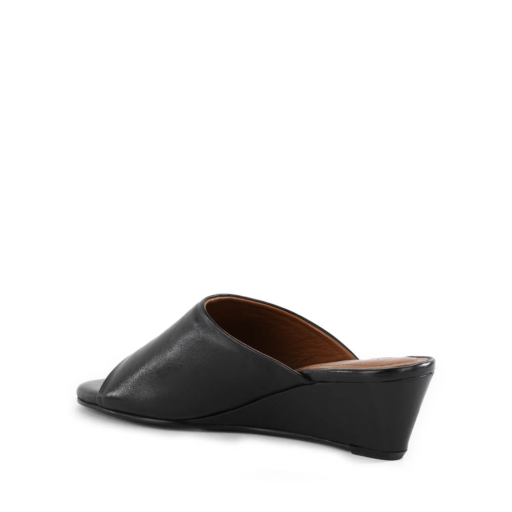 Isn't She Lovely Wedge