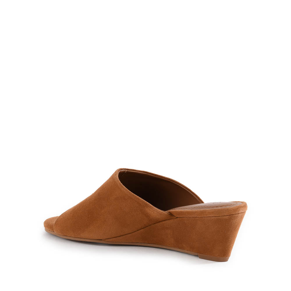 Isn't She Lovely Wedge