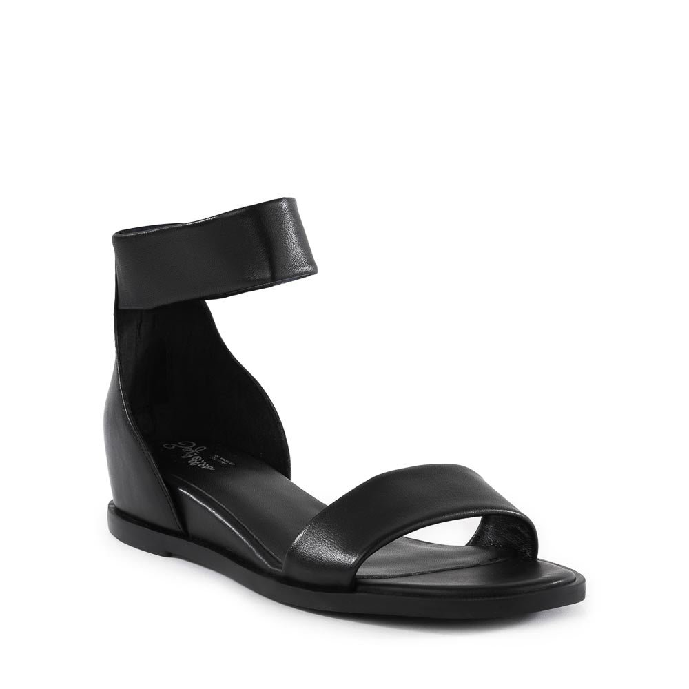 Lofty Sandal