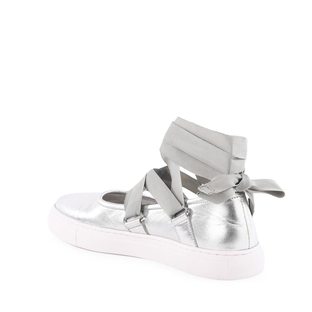 Ribbons Flat