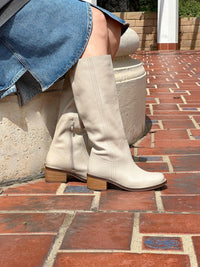 Sand In My Boots – Seychelles Footwear