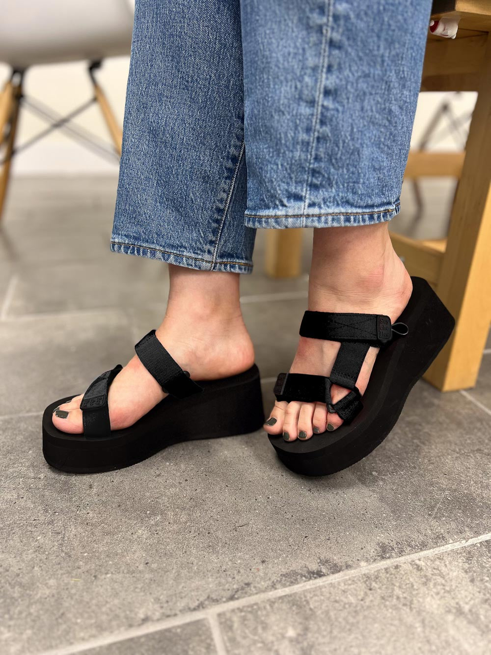 Skip To Me Sandal – Seychelles Footwear