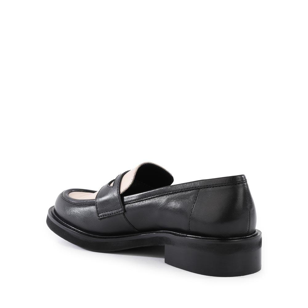 Superior Loafer